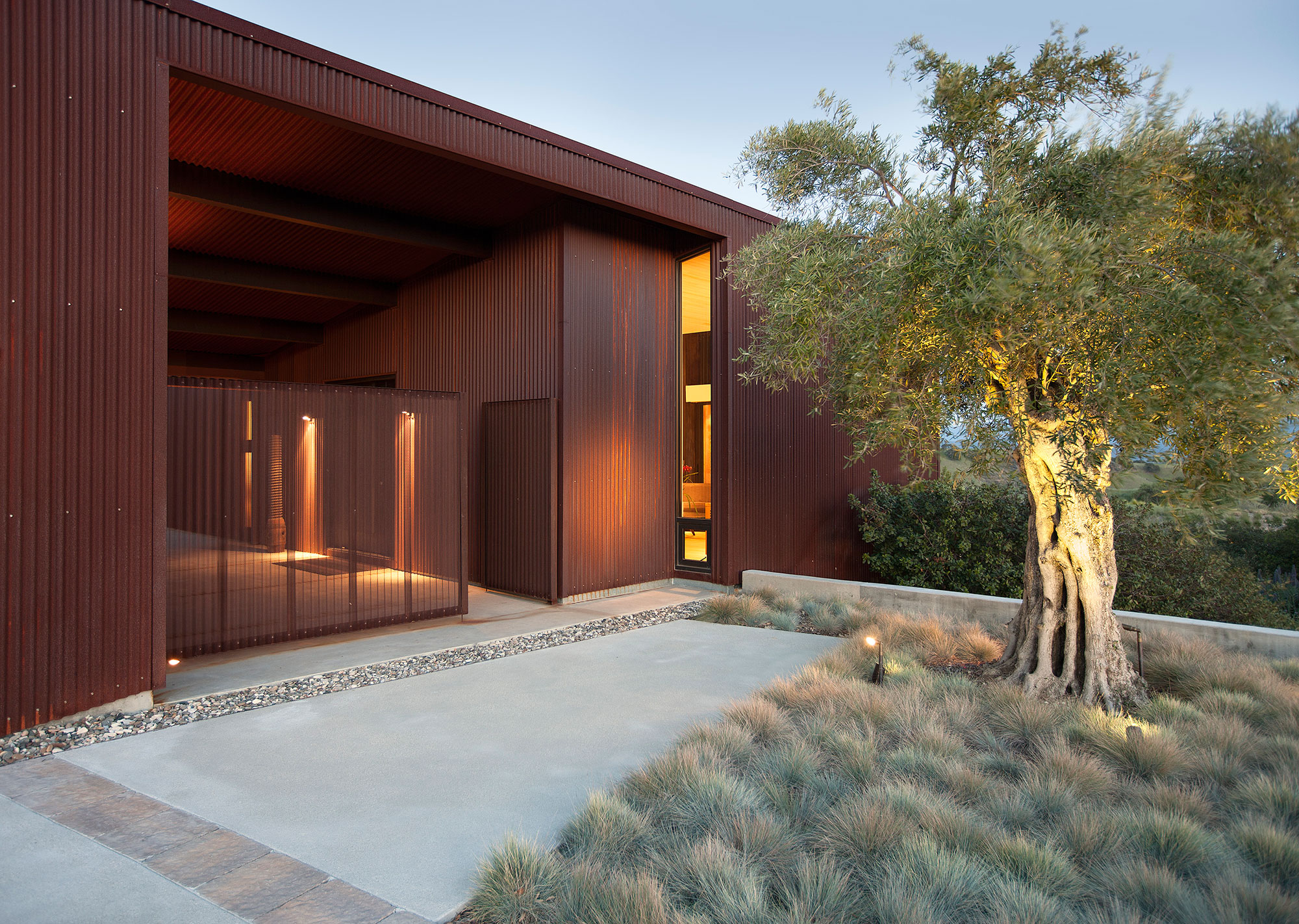 Santa Ynez Contemporary - Presented by Laura Drammer